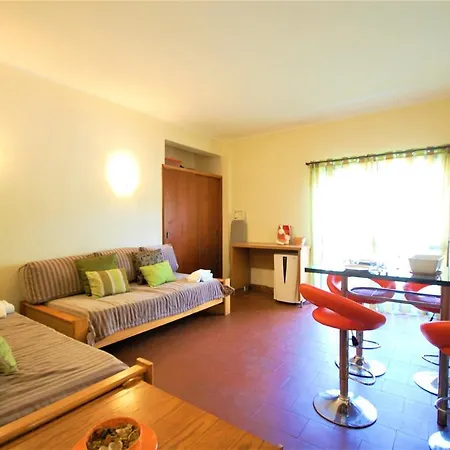 アパート T0 Estudio Leziria - Swimming Pool ヴィラモウラ